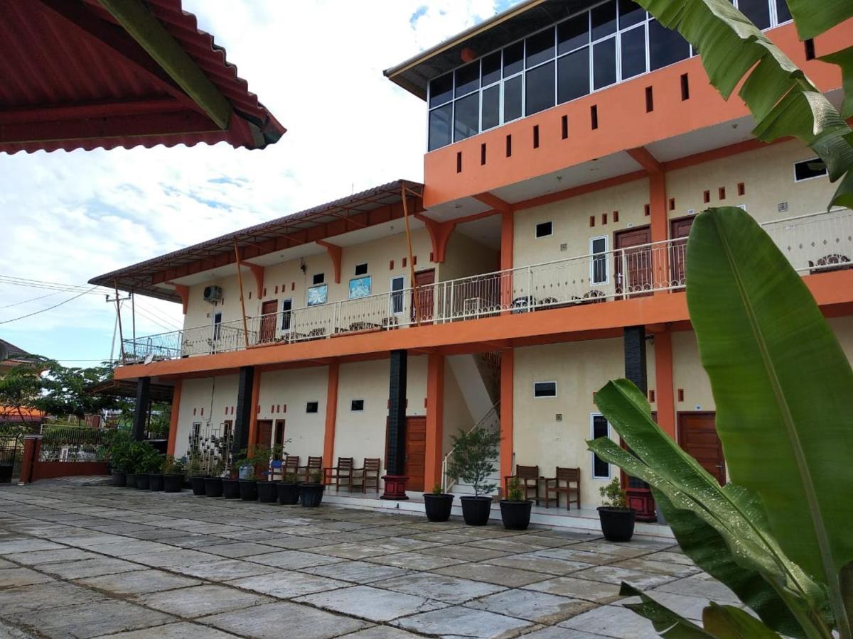 Hotel Penginapan Intan Bandara à Padang  Extérieur photo