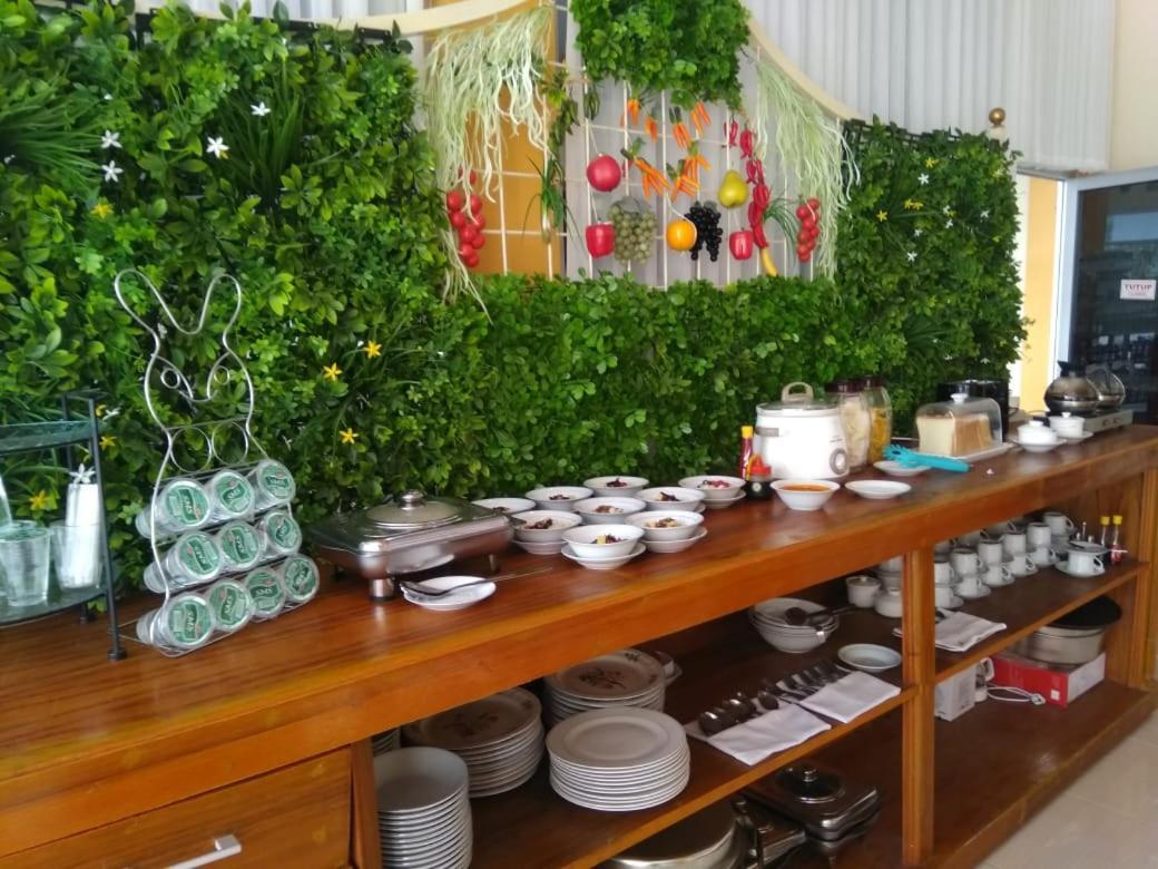 Penginapan Intan Bandara Padang  Extérieur photo